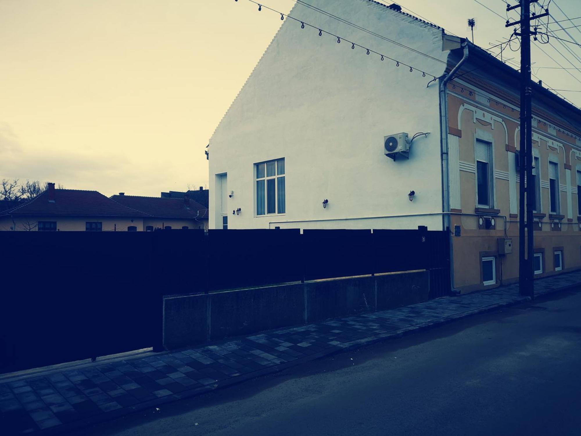 Weisz Apartment-City Center-Free Private Parking,Wifi,Ac Carei Exterior foto